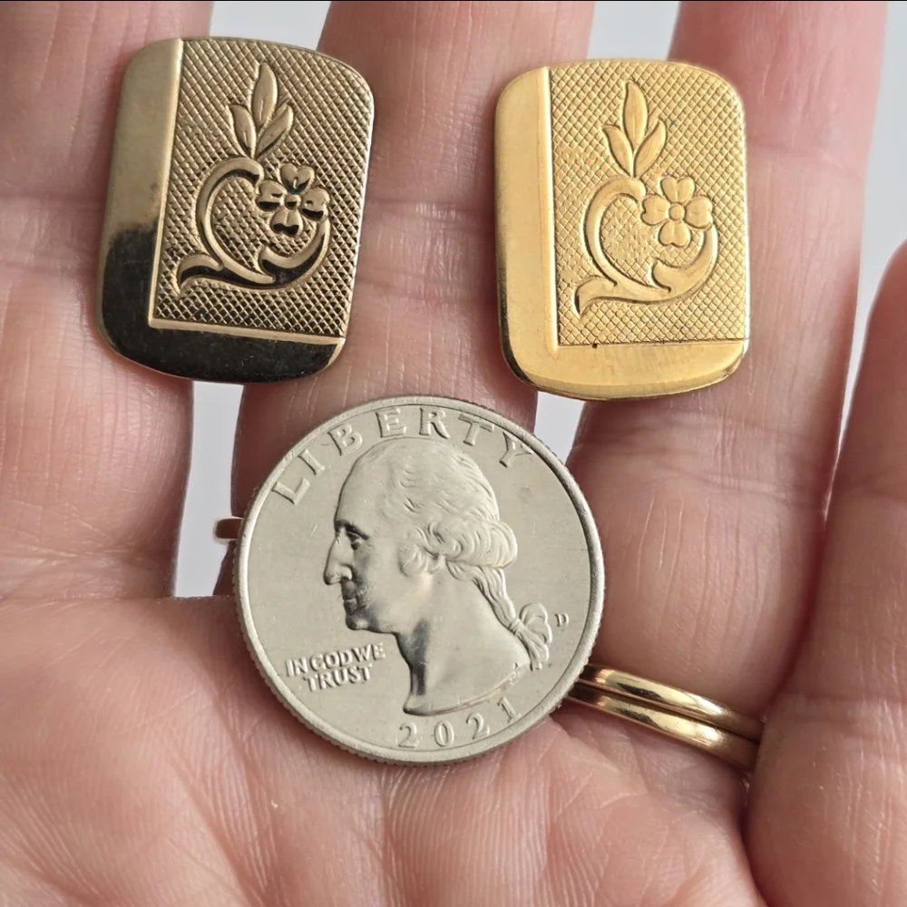 Vintage cufflinks gold tone floral cuff links